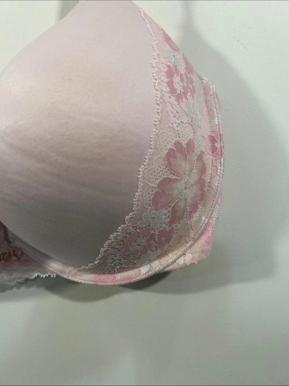Victorias Secret 38DDD pink Bra